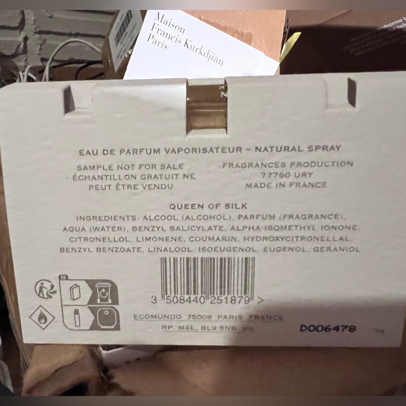 CREED -QUEEN OF SILK 2ml bottle EXCLUSIVE RARE VERSION & BEAUTIFUL SCENT! - Picture 3 of 3